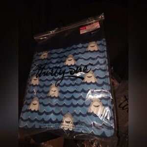 NEW Thirty-one Essential Storage Tote, shark party